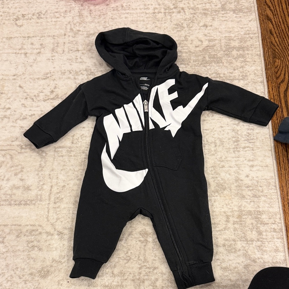 Nike Black and White Kids Footie